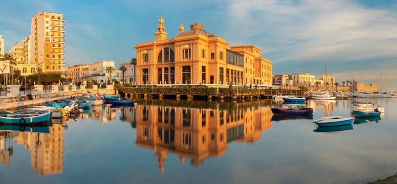 La Dimora Del Principe Apartment Bari Luaran gambar